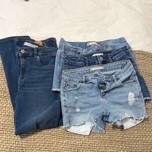 Girls’ 9-10 yo bundle: Denim Jeans and Shorts Collection